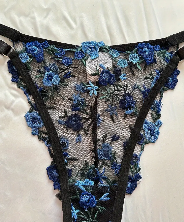 Enchanted blossom noir