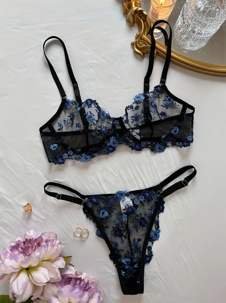 Enchanted blossom noir